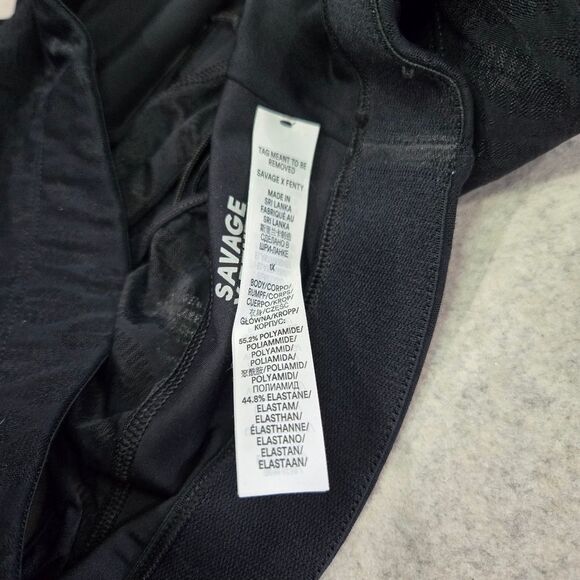 🍒 Savage X Fenty Peak Performance Low-Impact X Mesh Sports Bra 1X 16-18 NWT - Picture 7 of 12